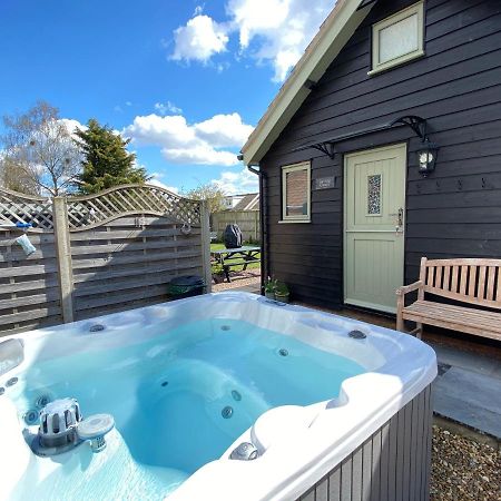 Saving Grace With Private Hot Tub Villa Bawdeswell Ngoại thất bức ảnh